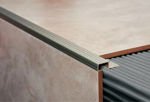 Imagen de Aluminio protector de escalón grada 10.5mmx2.5mt Cromo Mate